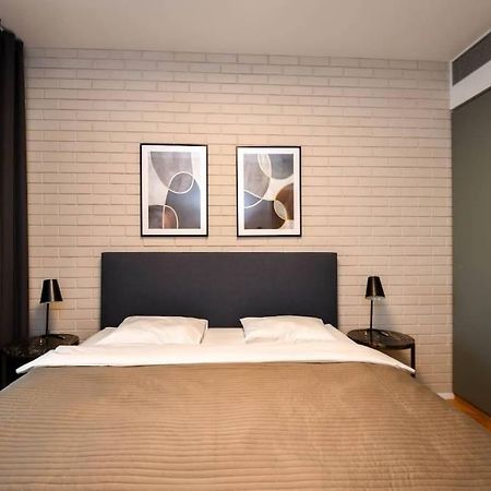Skypark Luxury Apartment With Skyline View & Free Parking Bratislava Ngoại thất bức ảnh