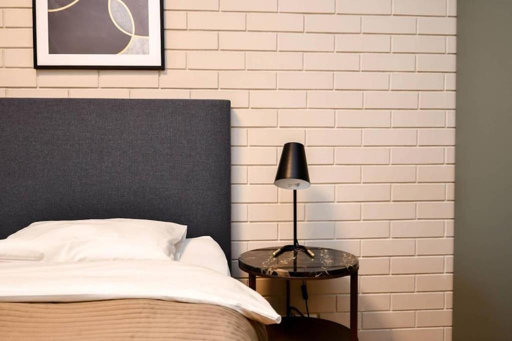 Skypark Luxury Apartment With Skyline View & Free Parking Bratislava Ngoại thất bức ảnh