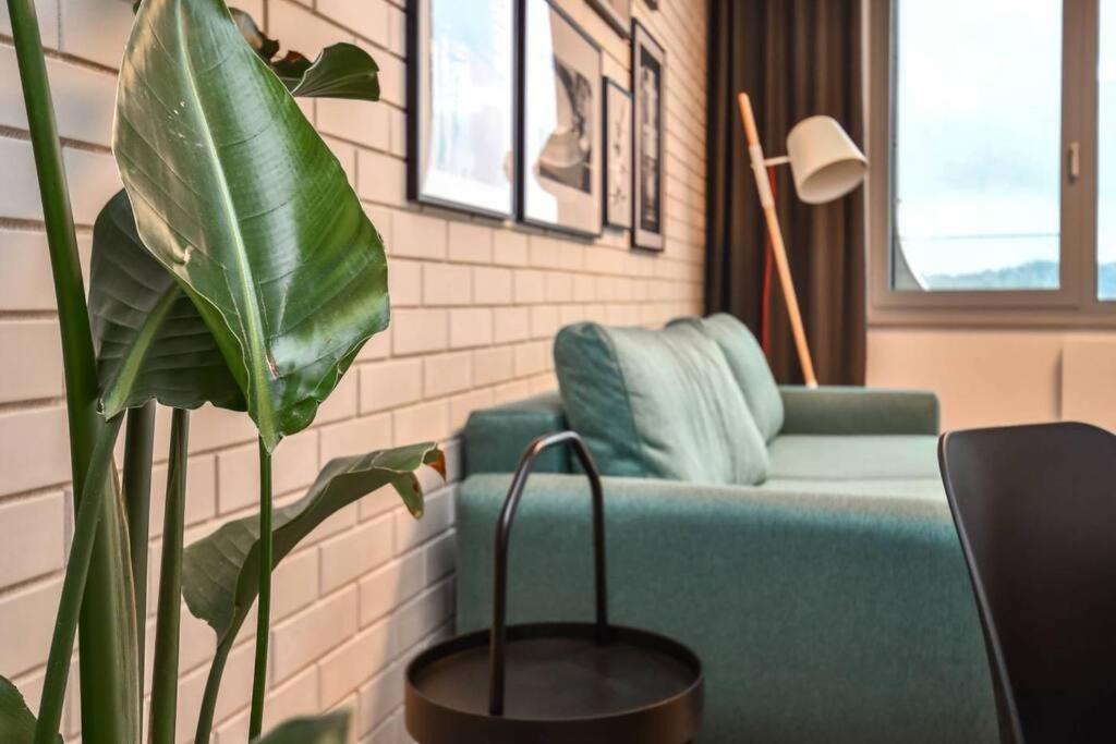 Skypark Luxury Apartment With Skyline View & Free Parking Bratislava Ngoại thất bức ảnh